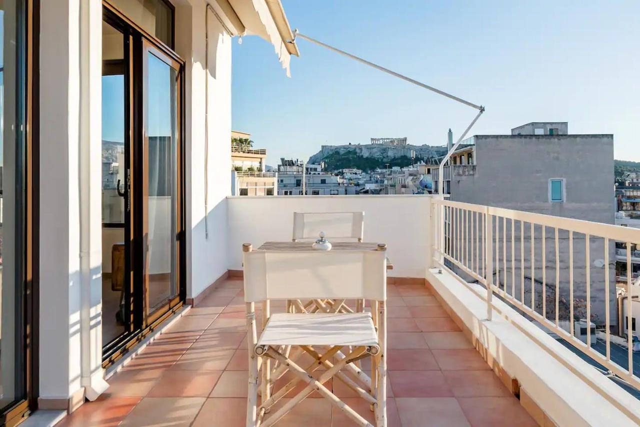 Explore Nightlife Near An Apartment With An Acropolis View Ateny Zewnętrze zdjęcie